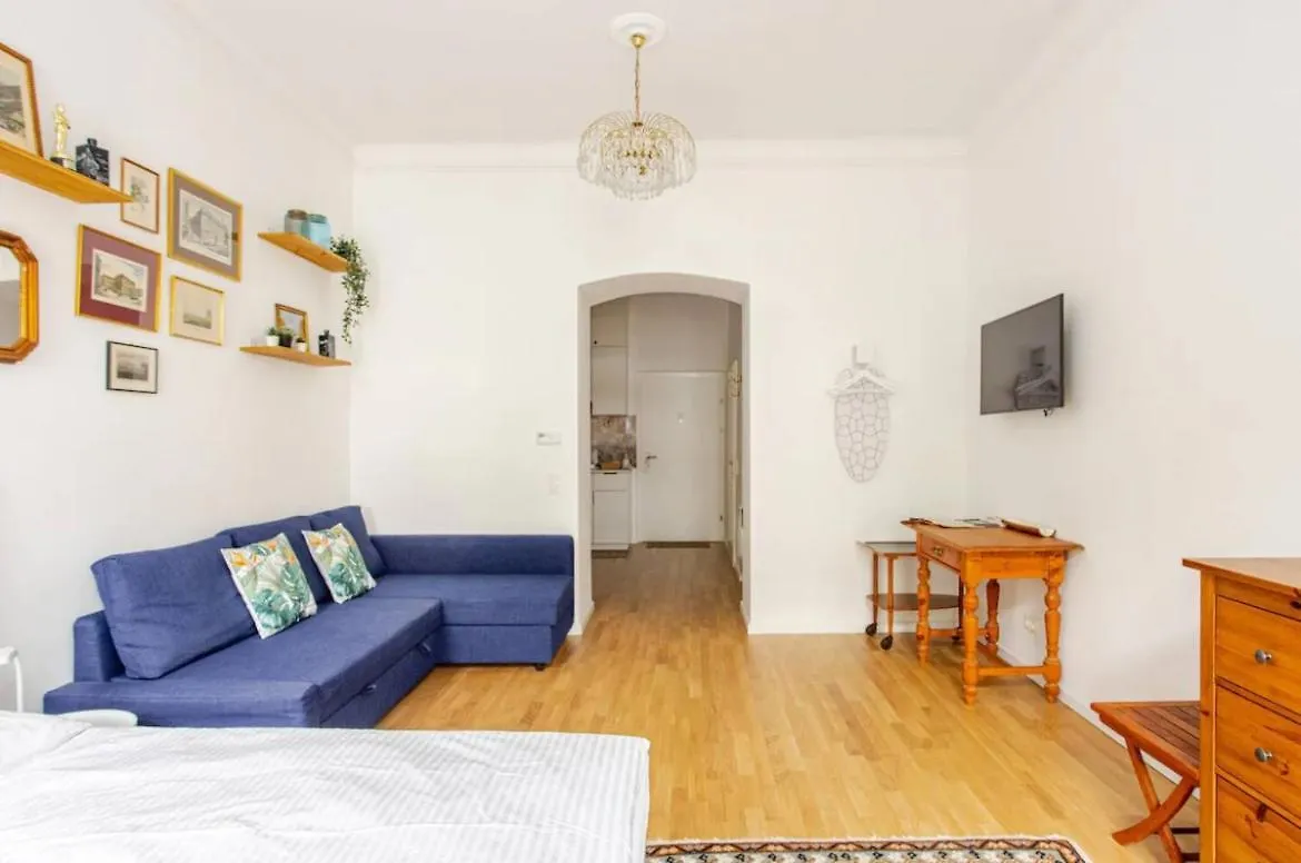 Gemuetliche Wohnung Nur 15 Minuten Ins Stadtzentrum Vienna 0*,  Austria