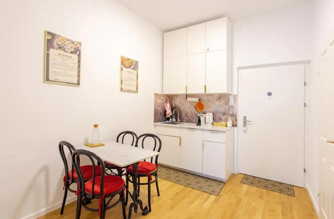 Apartment Gemuetliche Wohnung Nur 15 Minuten Ins Stadtzentrum Vienna Austria
