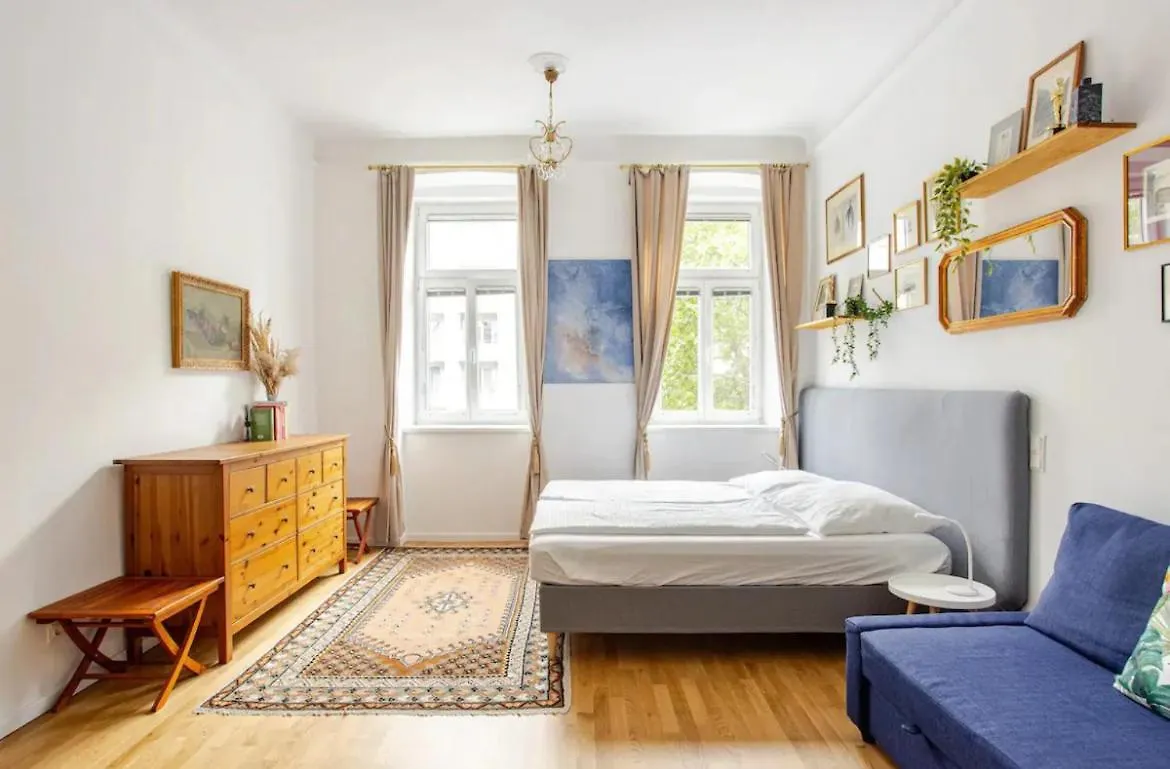 Gemuetliche Wohnung Nur 15 Minuten Ins Stadtzentrum Vienna